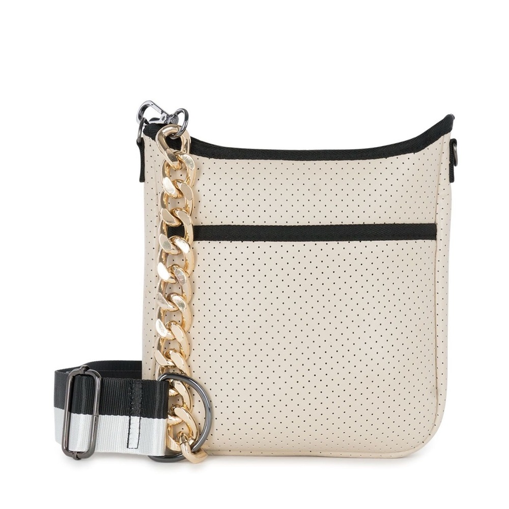 BRAND NEW WITH TAGS IN PLASTIC HAUTE SHORE JERI LADY CROSSBODY